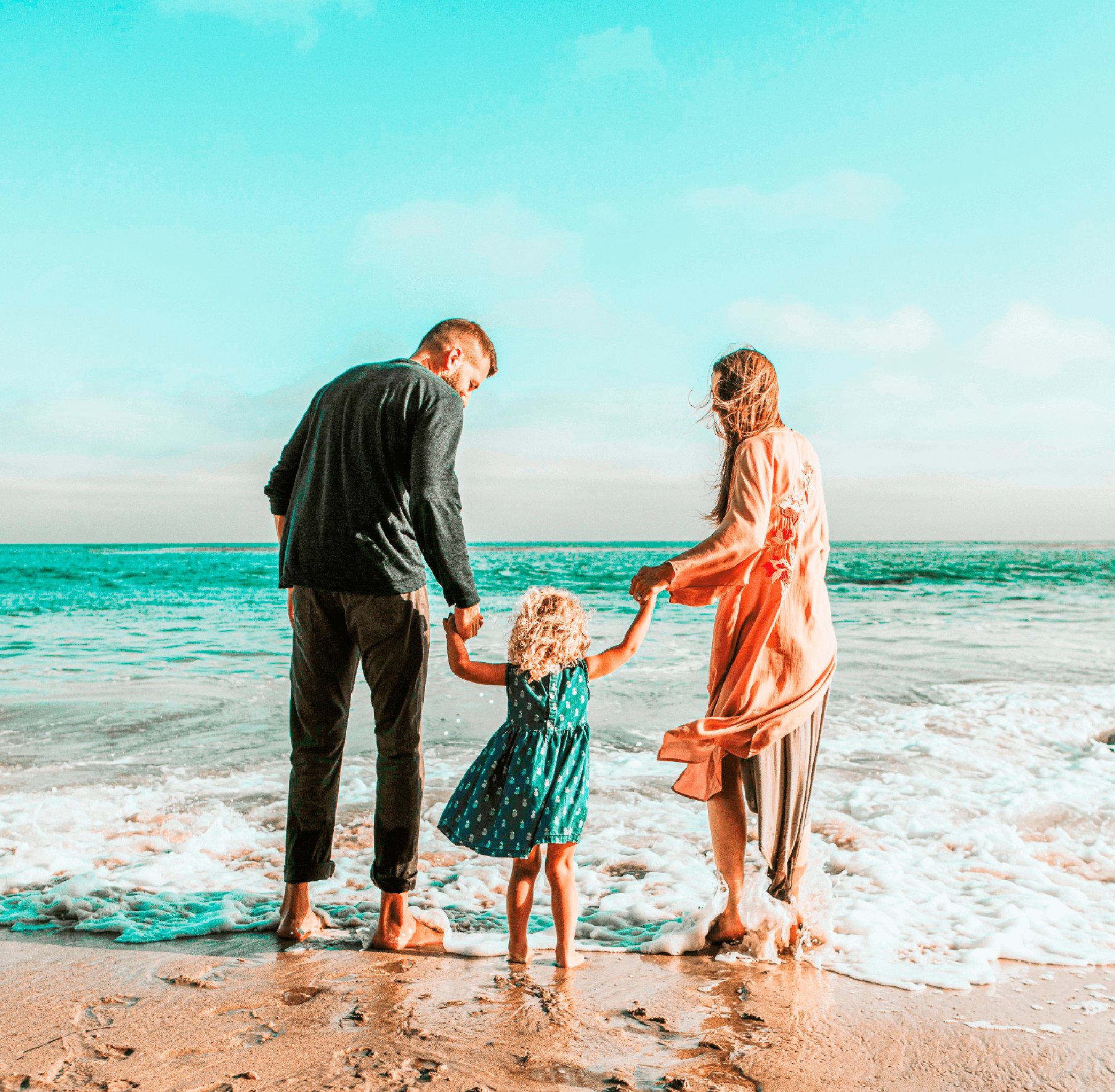 FAMILIA NA PRAIA